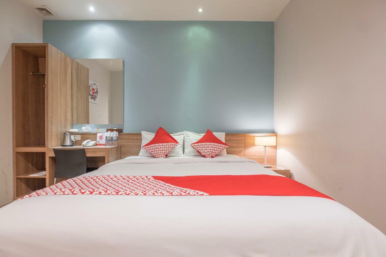 Aswin Hotel And Spa Makassar Kültér fotó