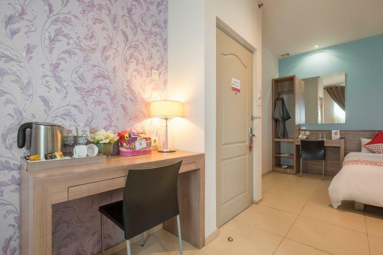 Aswin Hotel And Spa Makassar Kültér fotó