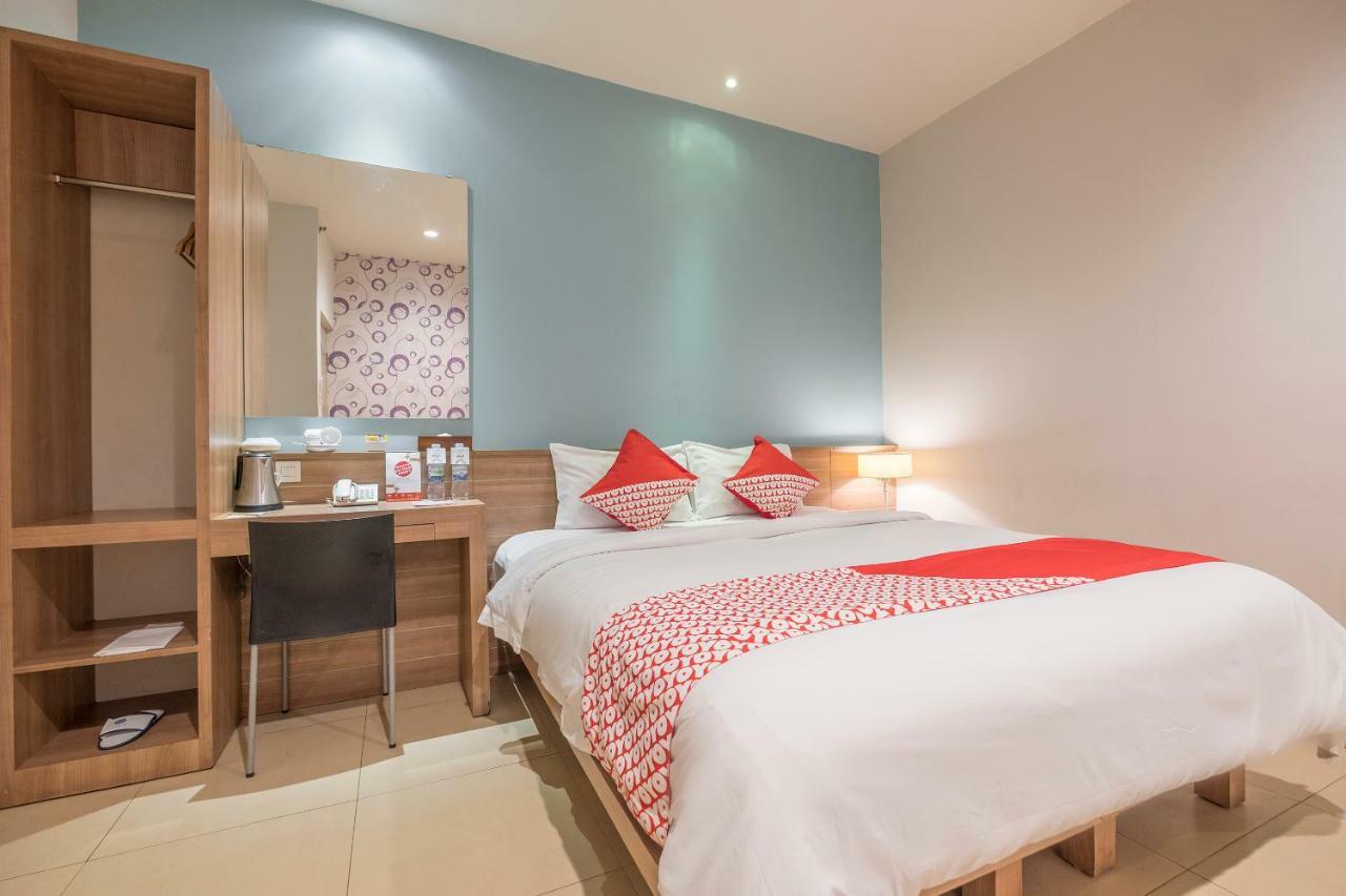 Aswin Hotel And Spa Makassar Kültér fotó