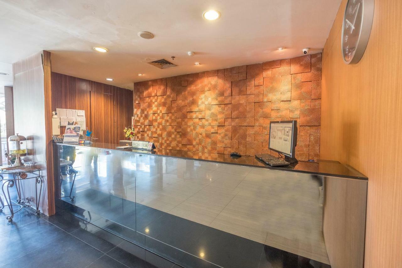 Aswin Hotel And Spa Makassar Kültér fotó